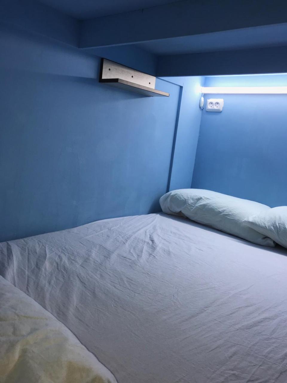 West Point Capsule Hostel Almati Kültér fotó