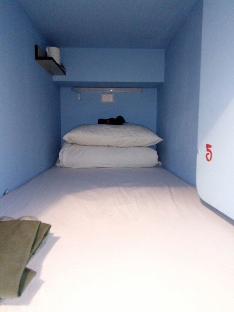West Point Capsule Hostel Almati Kültér fotó